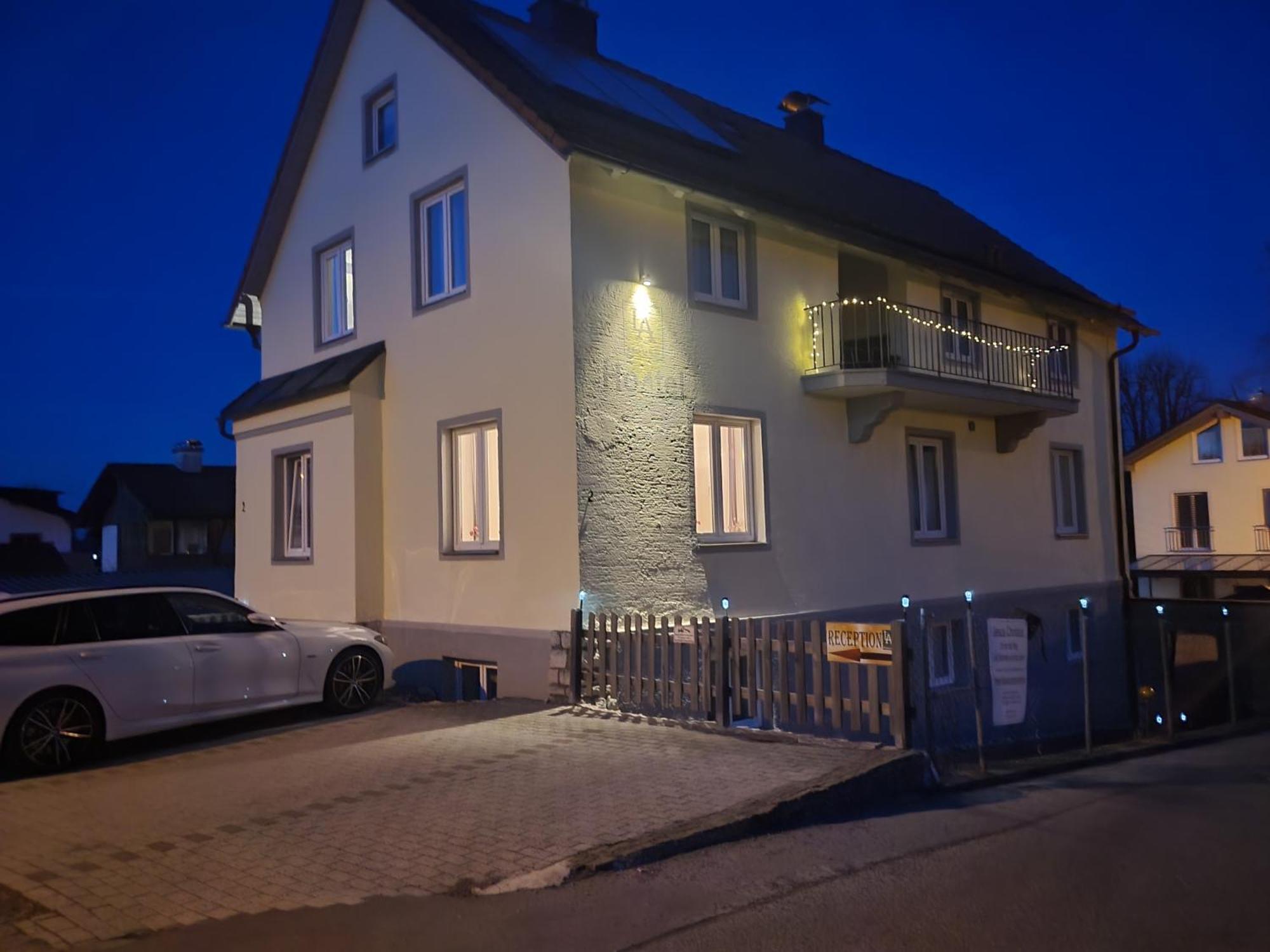 House La Neuschwanstein Blick - Budget City Hotel Fussen Exterior foto
